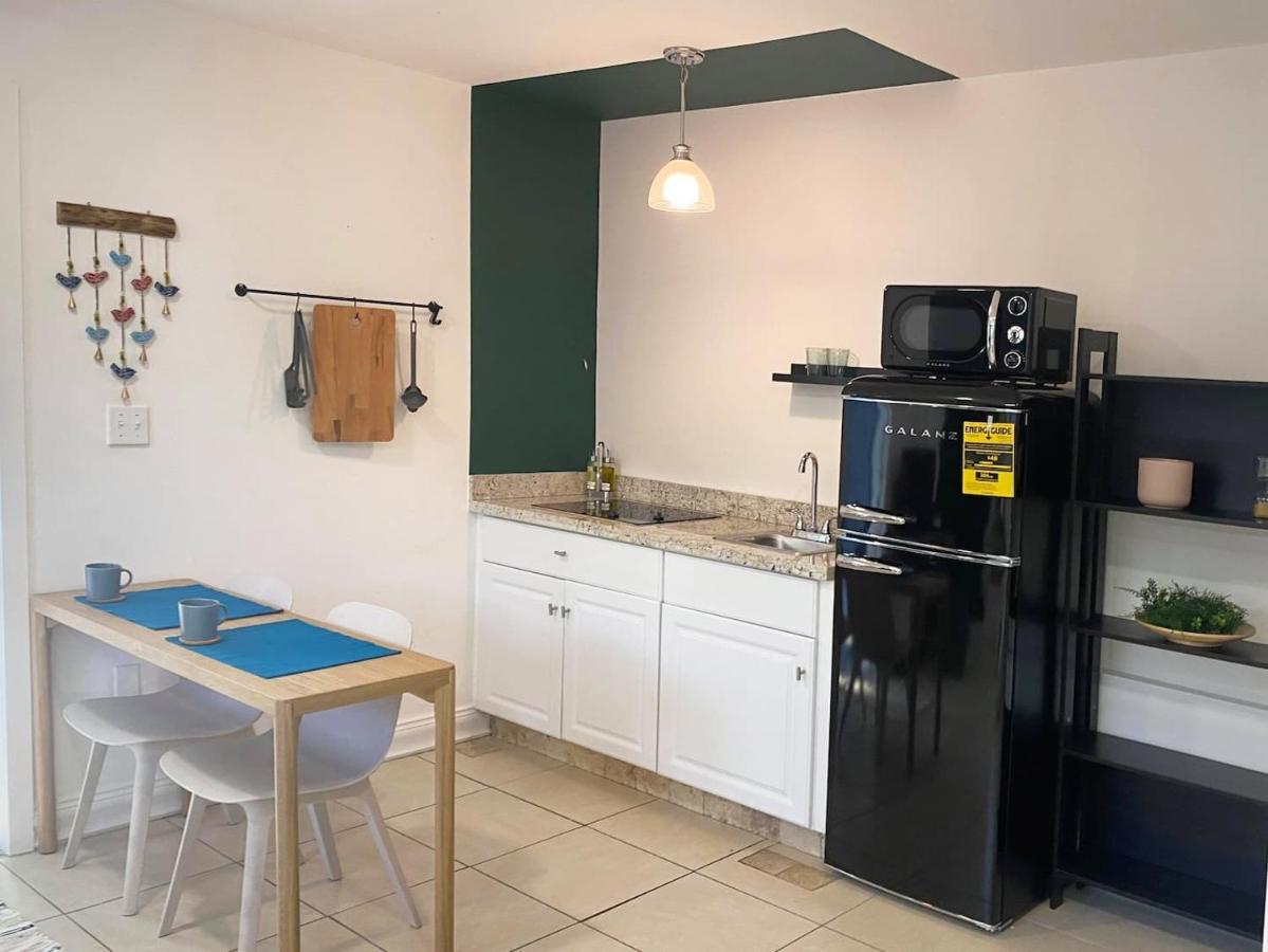 Private Suite W/ Full Backyard, Bbq, 5Min From Mia Miami Kültér fotó